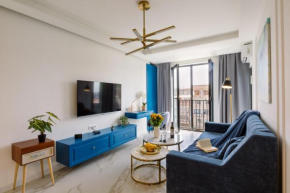 hotelise l Scarlet Apartment